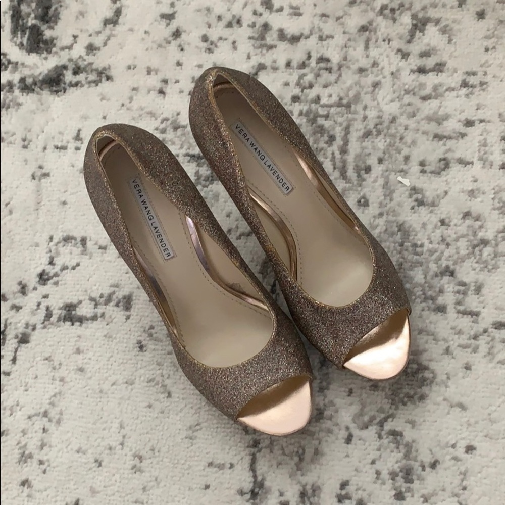 Vera Wang Lavender Glitter Pump